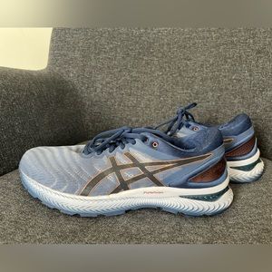 Men’s ASICS Gel-Nimbus 22 Running Shoes